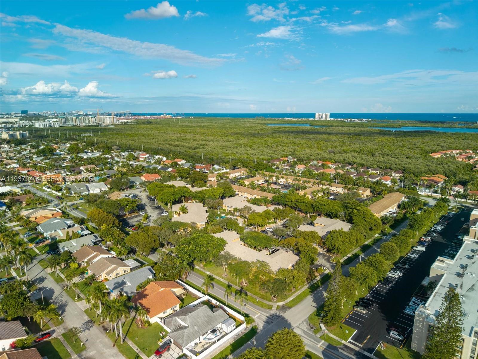 CHATEAU DE VILLE CONDO - Residential