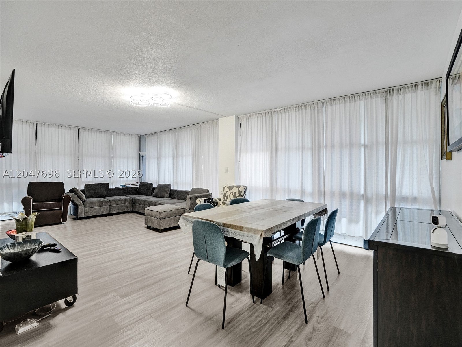 800 Parkview Dr 131