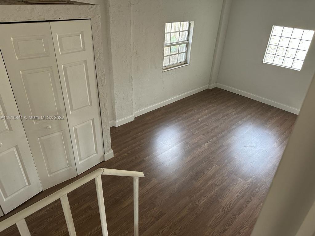 SOUTH HOLLYWOOD AMD PLAT - Residential