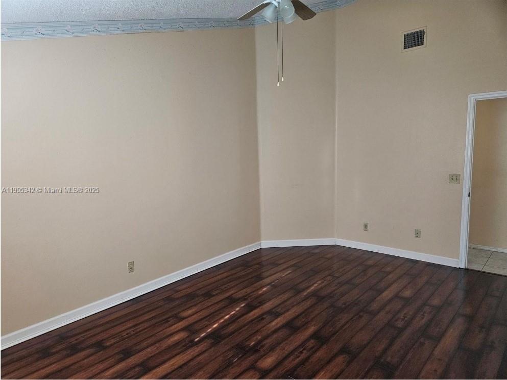 BUENAVENTURA LAKES NORTH - Residential Lease