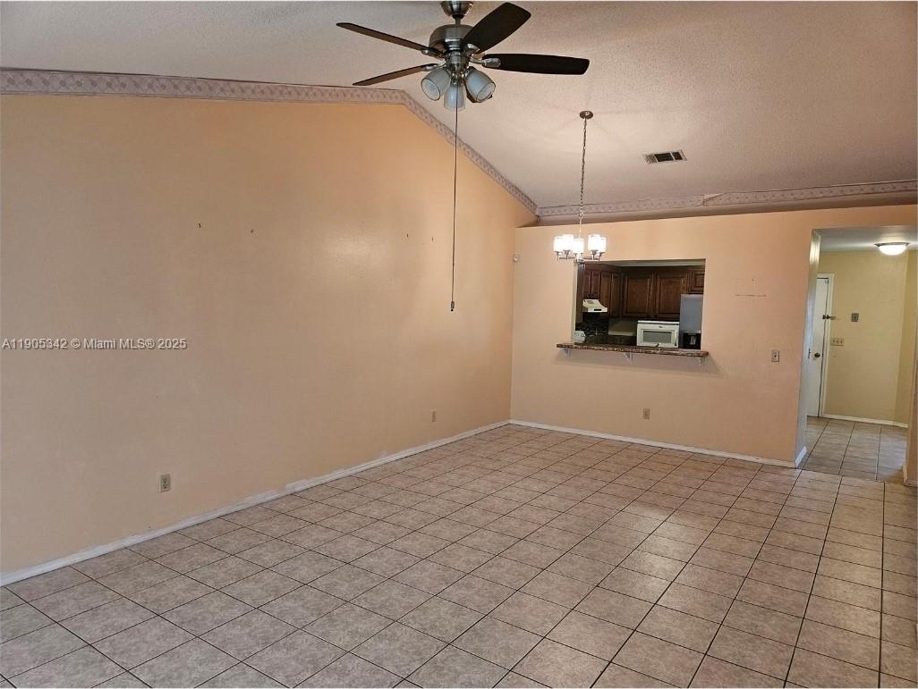 BUENAVENTURA LAKES NORTH - Residential Lease