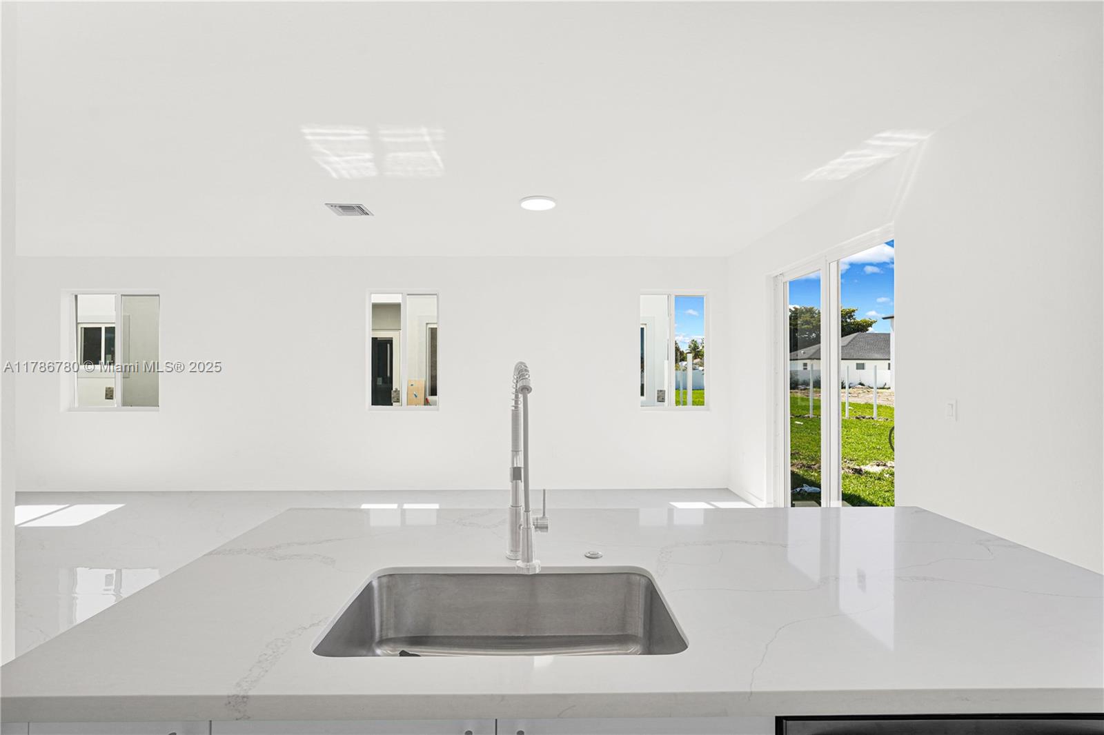 22588 Sw 124 Ct A, Miami, Broward County, Florida - 5 Bedrooms  
4 Bathrooms - 