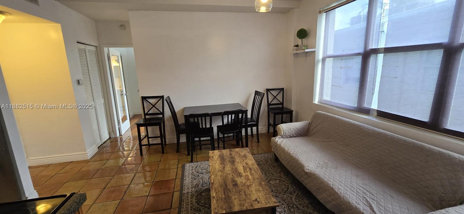 1342 Drexel Ave 204