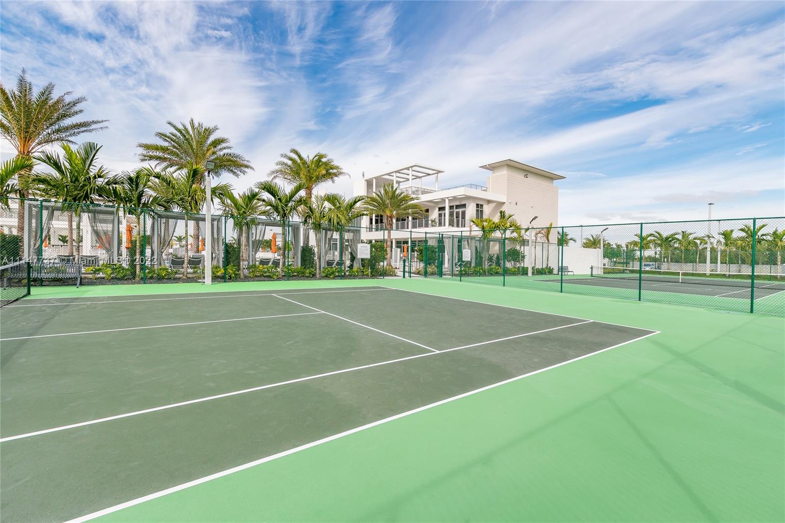 LANDMARK AT DORAL - Residential