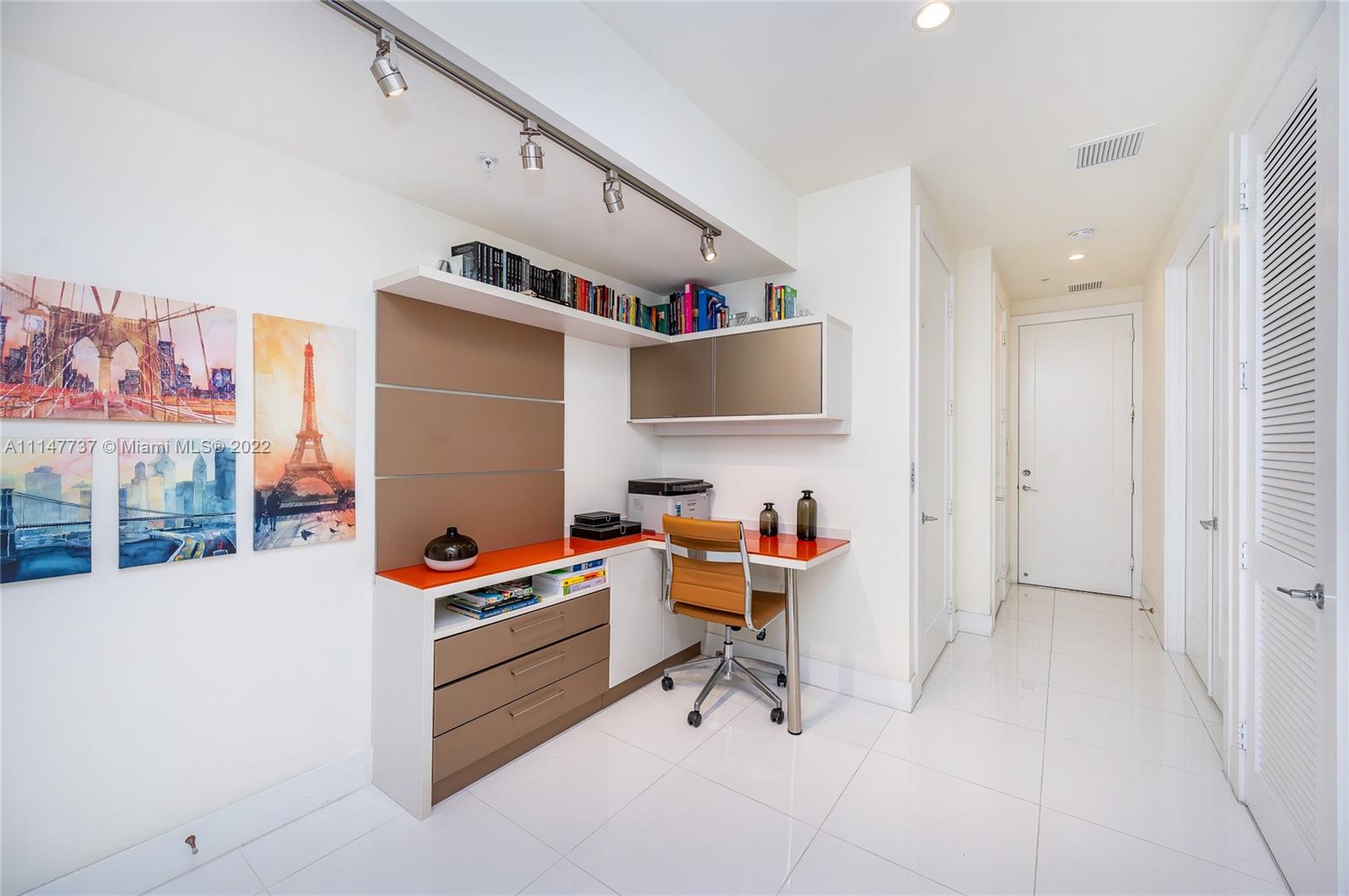 LANDMARK AT DORAL - Residential