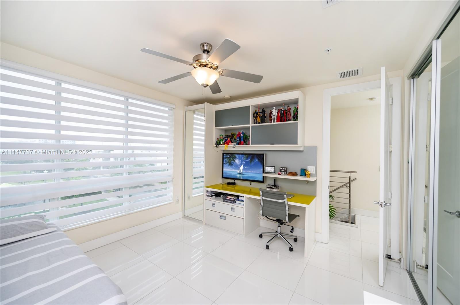 LANDMARK AT DORAL - Residential