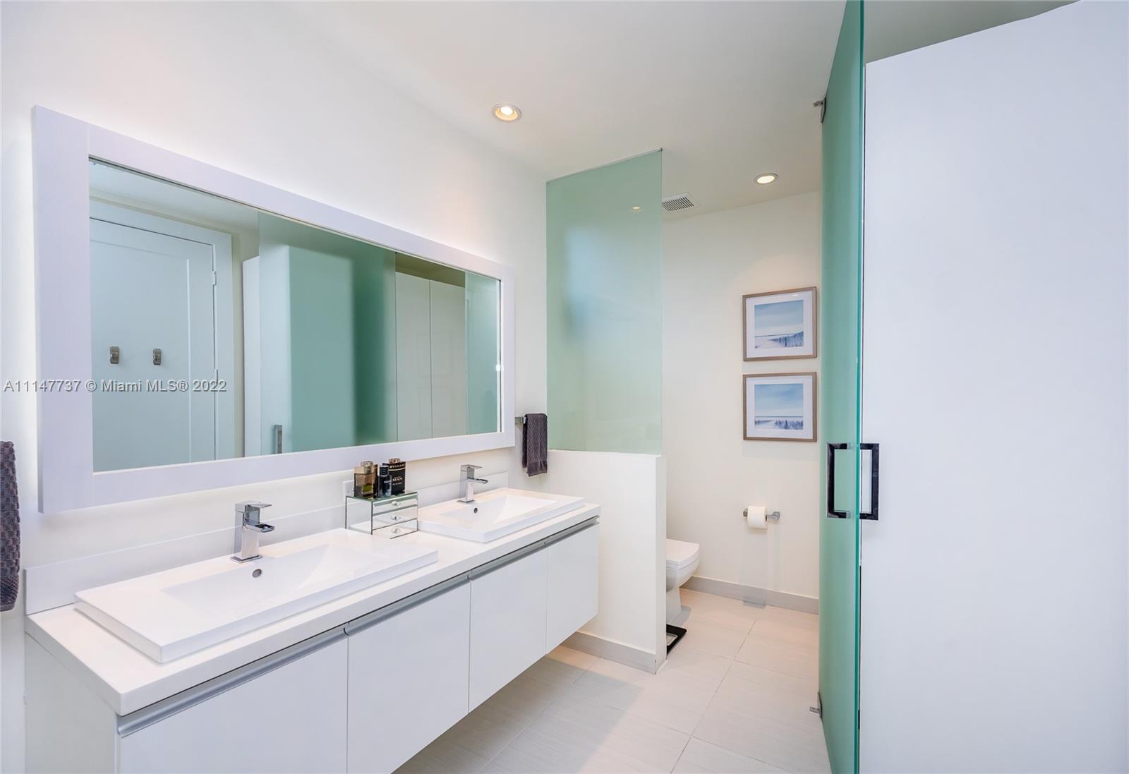 LANDMARK AT DORAL - Residential