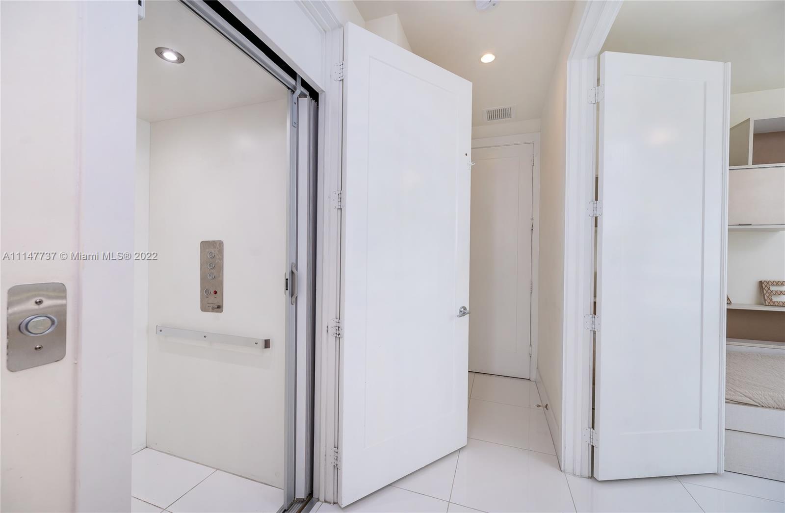 LANDMARK AT DORAL - Residential