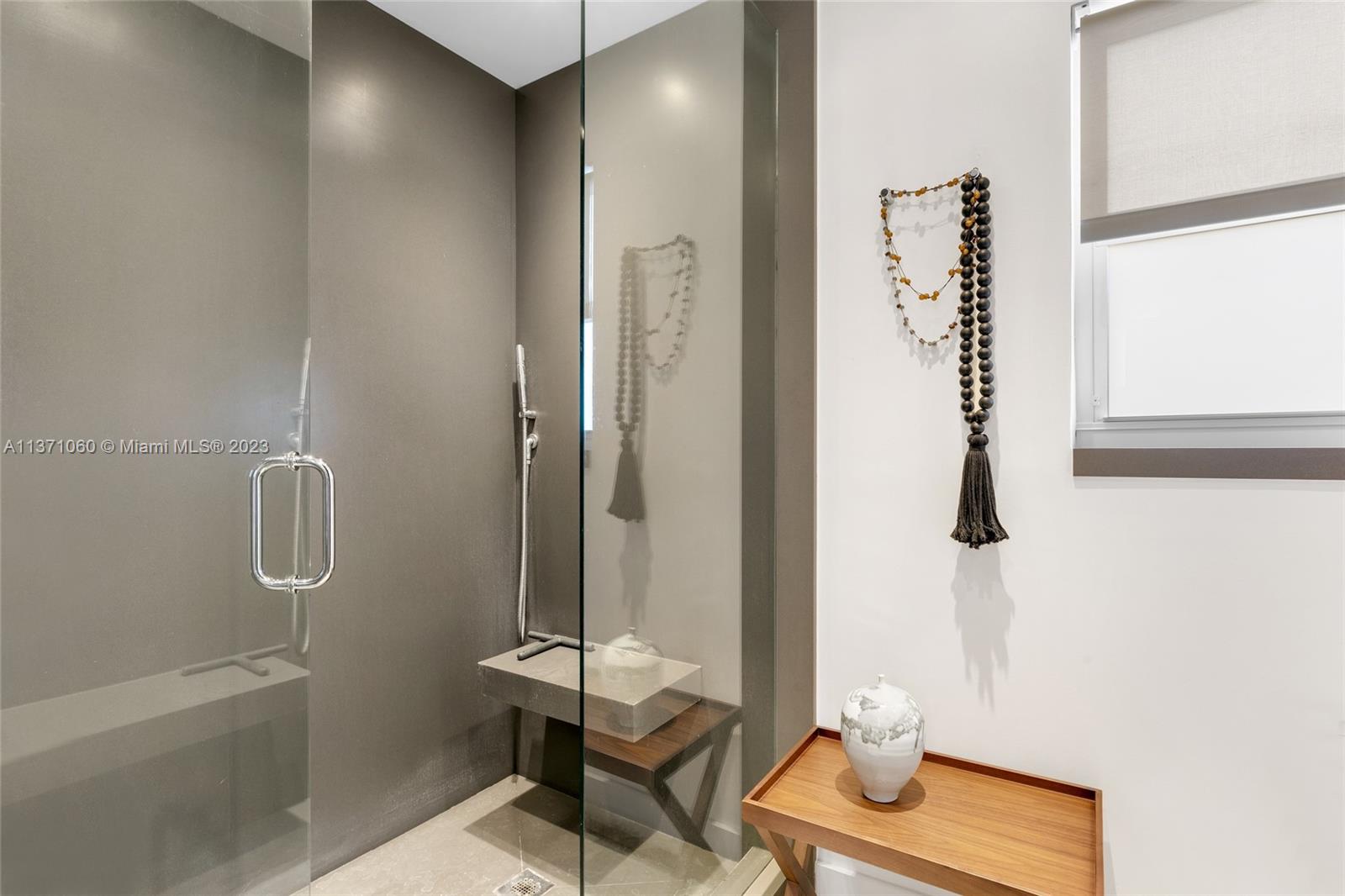 LENOX VILLAS CONDO - Residential