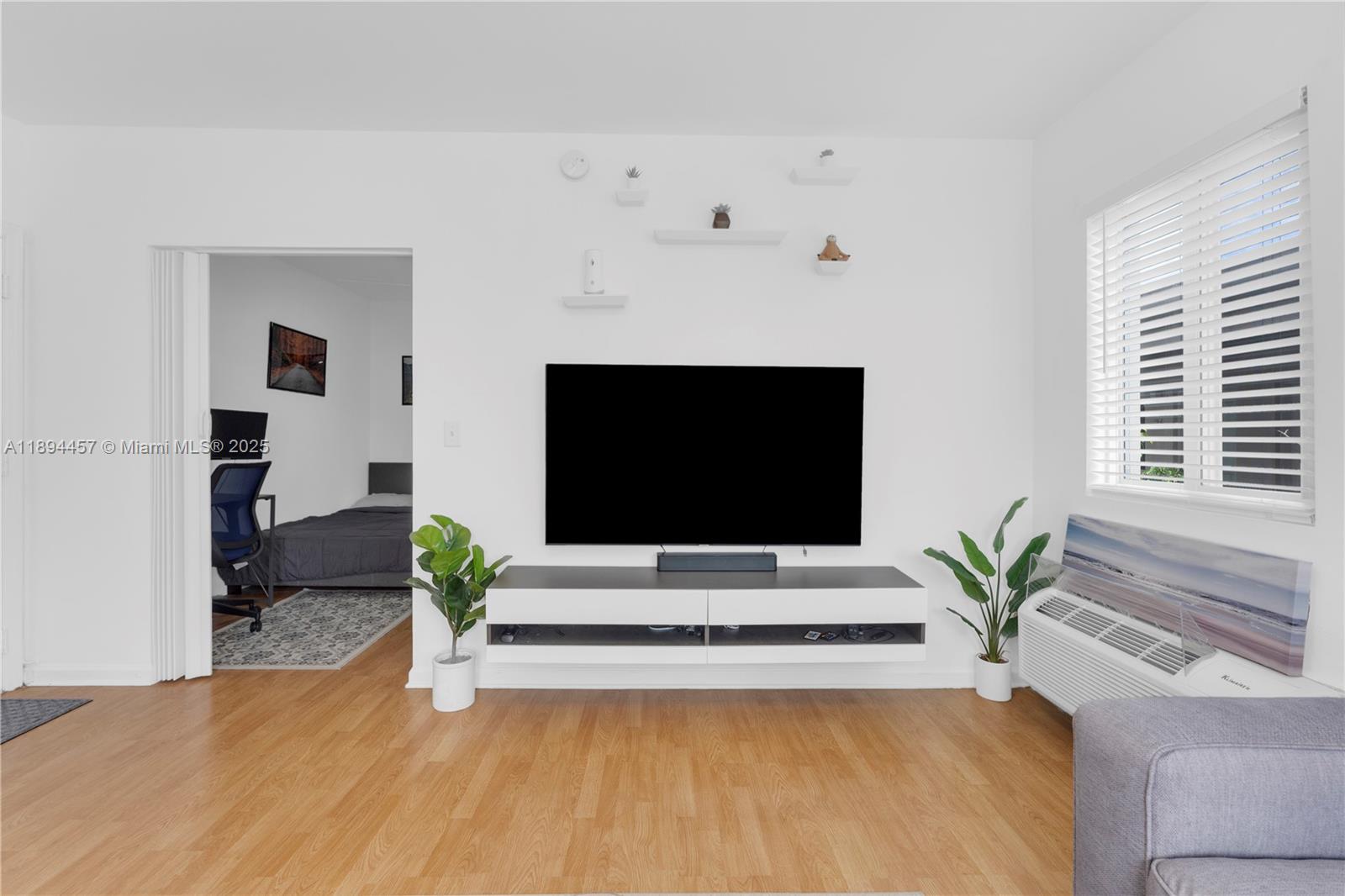 VILA MARA CONDO - Residential