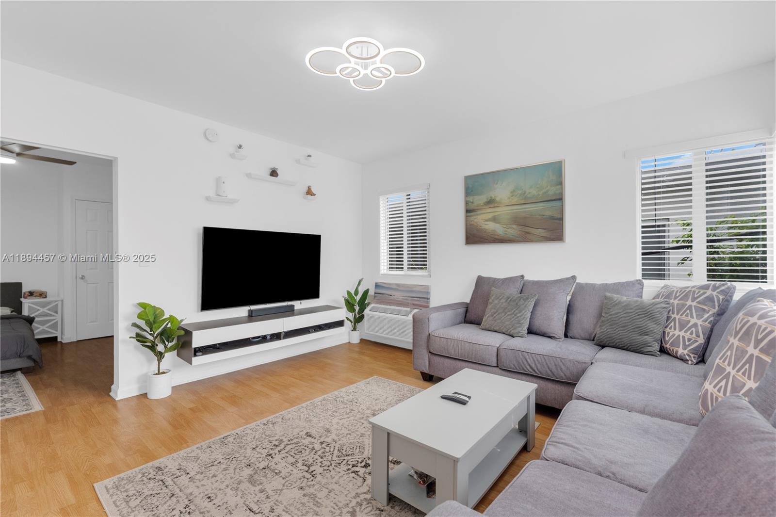 VILA MARA CONDO - Residential