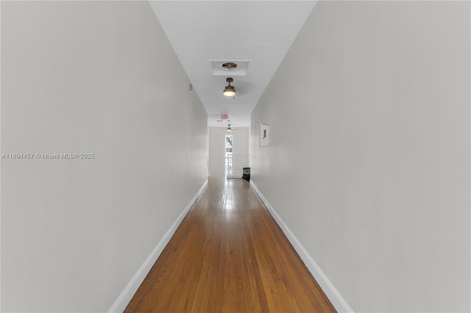 VILA MARA CONDO - Residential