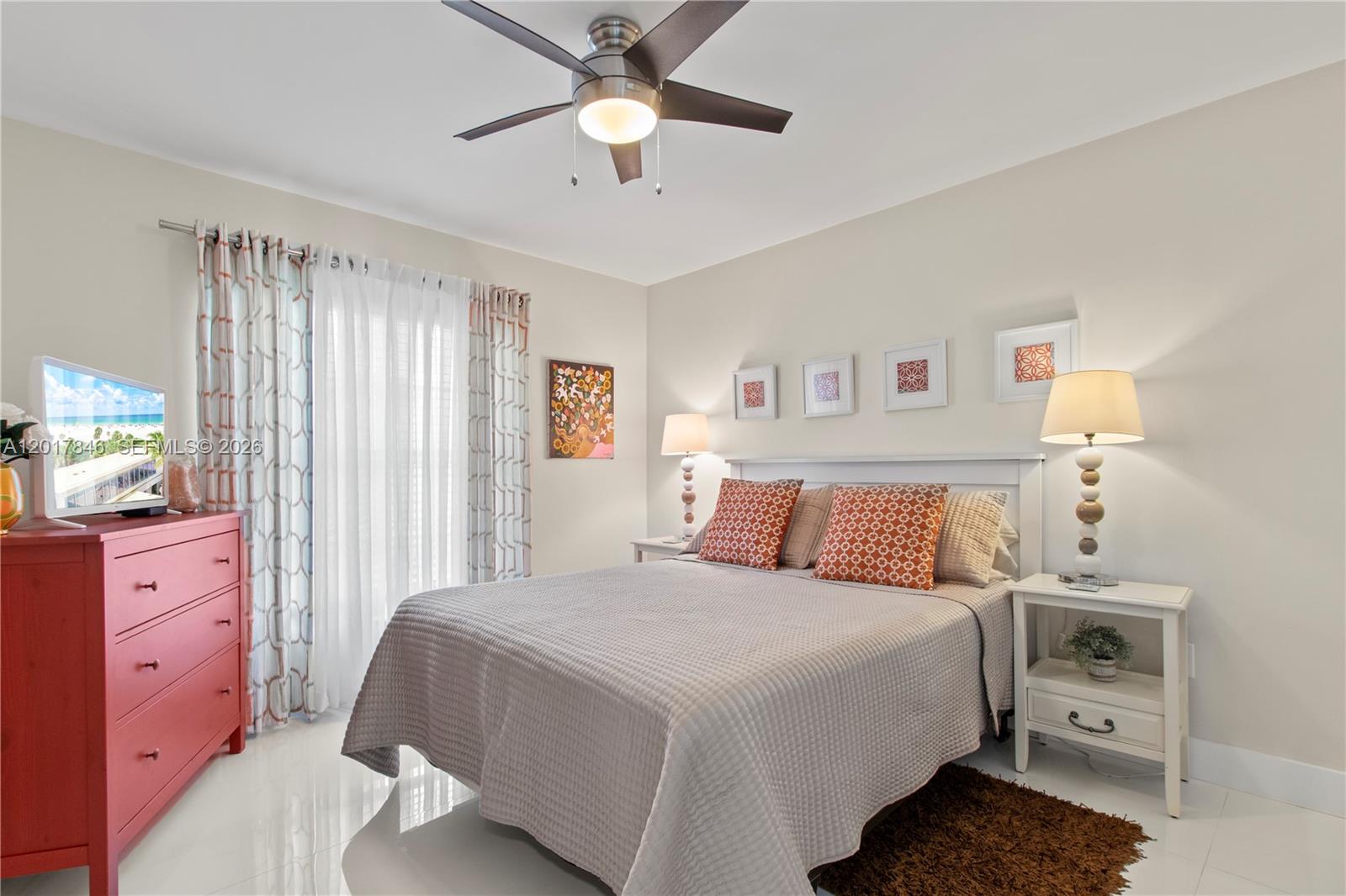 REPLAT OF COUNTRY LAKES - Residential