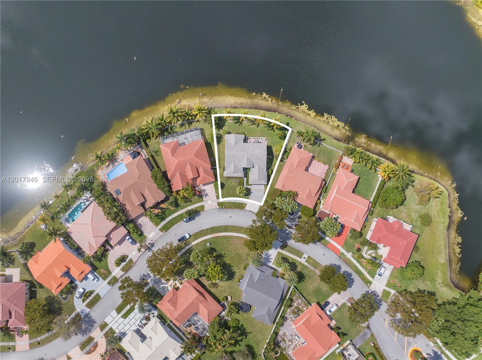 REPLAT OF COUNTRY LAKES - Residential