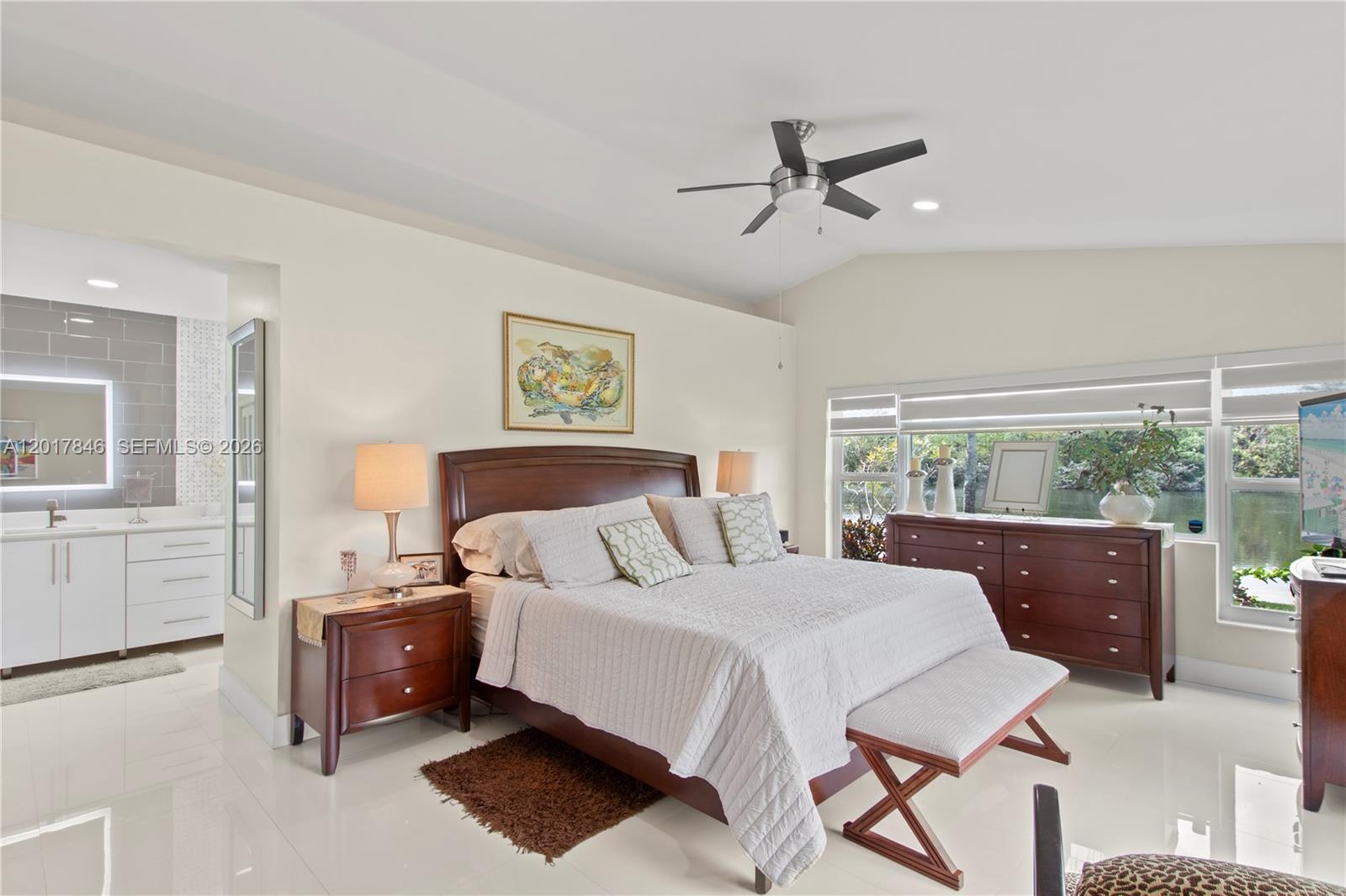 REPLAT OF COUNTRY LAKES - Residential