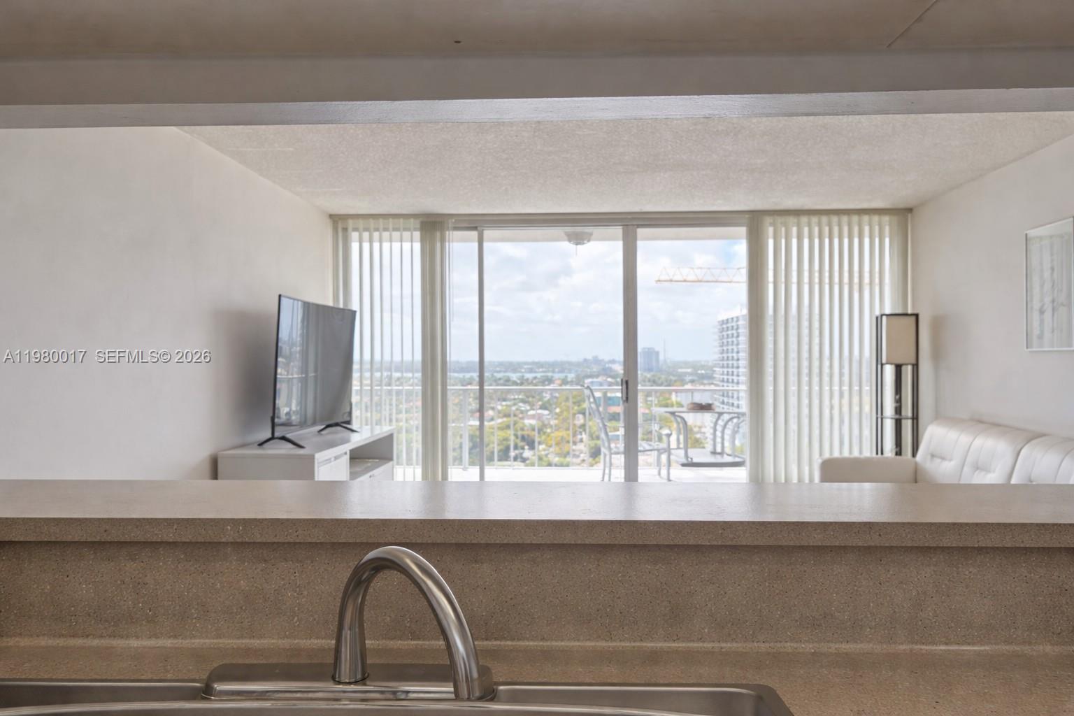 THE GRANDVIEW PALACE COND - Residential Lease