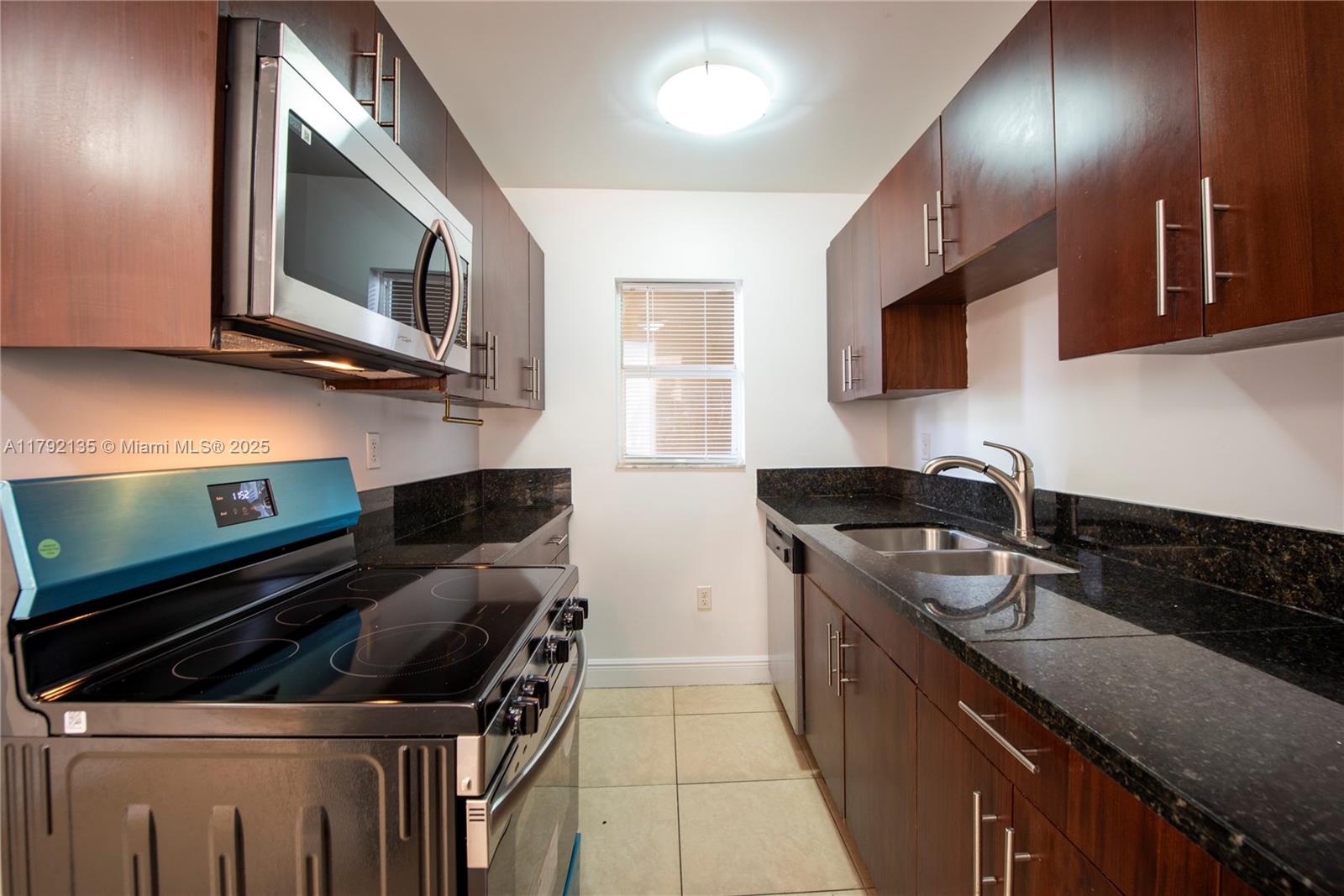 4147 Stirling Rd 306