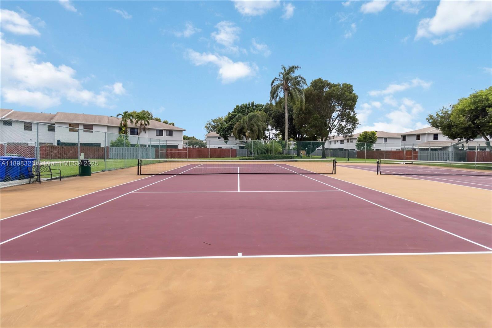 PEMBROKE POINTE SEC ONE - Residential