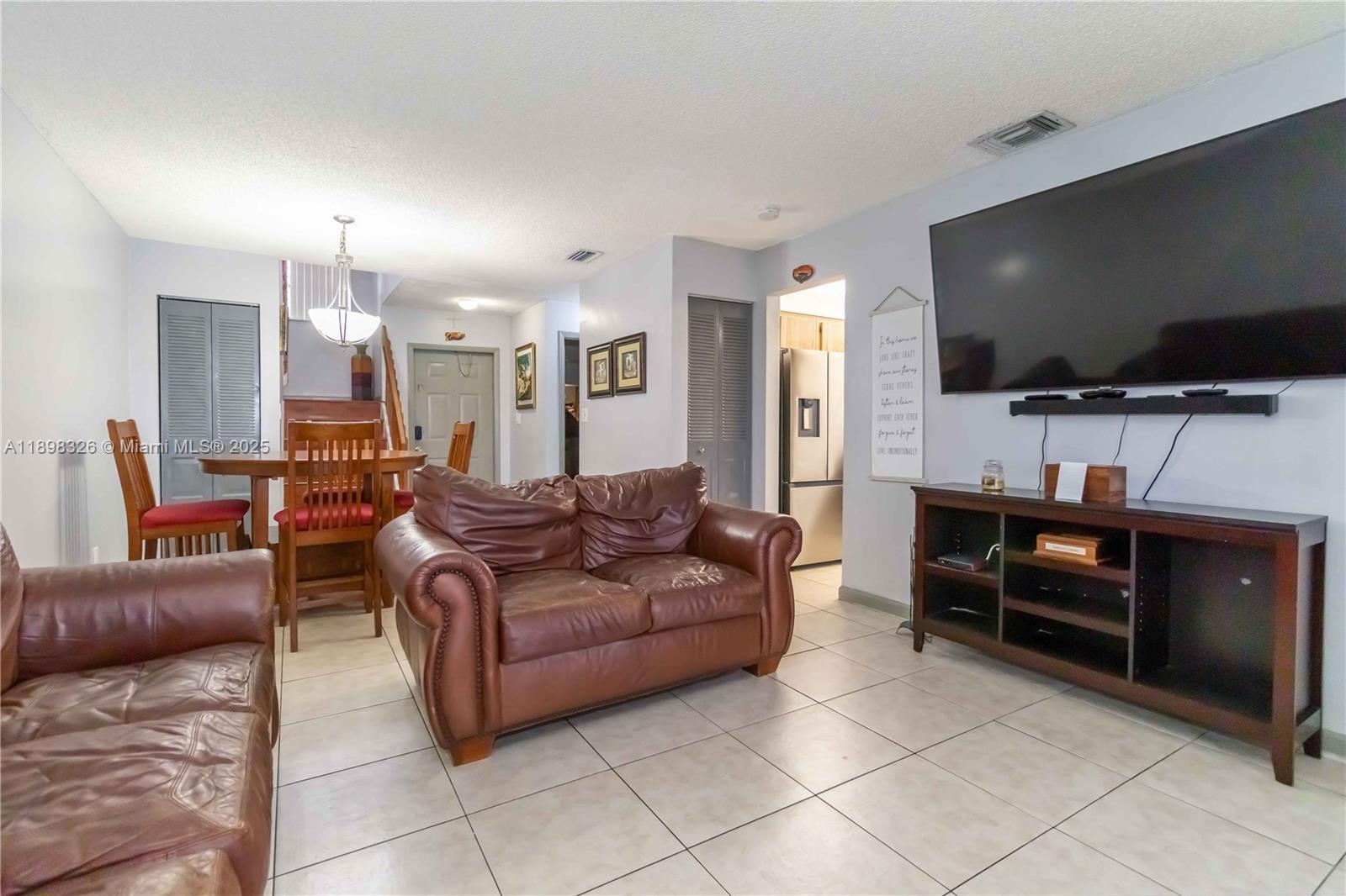 PEMBROKE POINTE SEC ONE - Residential