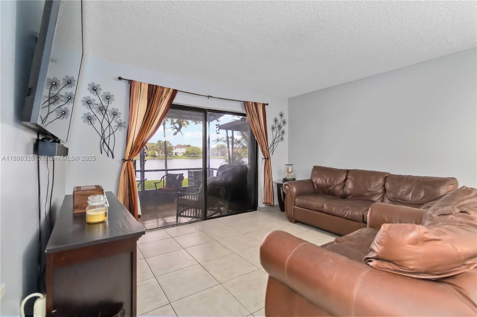 PEMBROKE POINTE SEC ONE - Residential