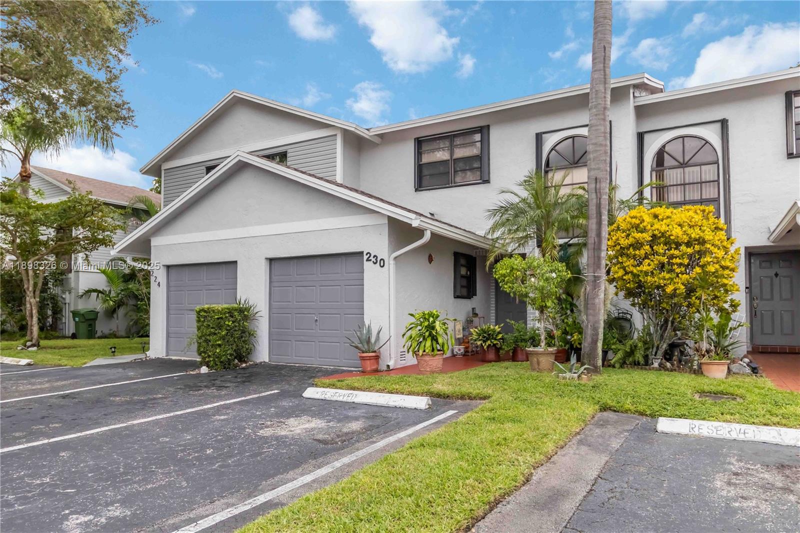 PEMBROKE POINTE SEC ONE - Residential