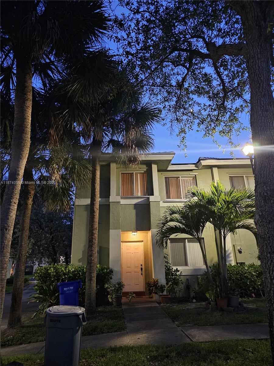 WASHINGTON COURT VILLAS - Residential