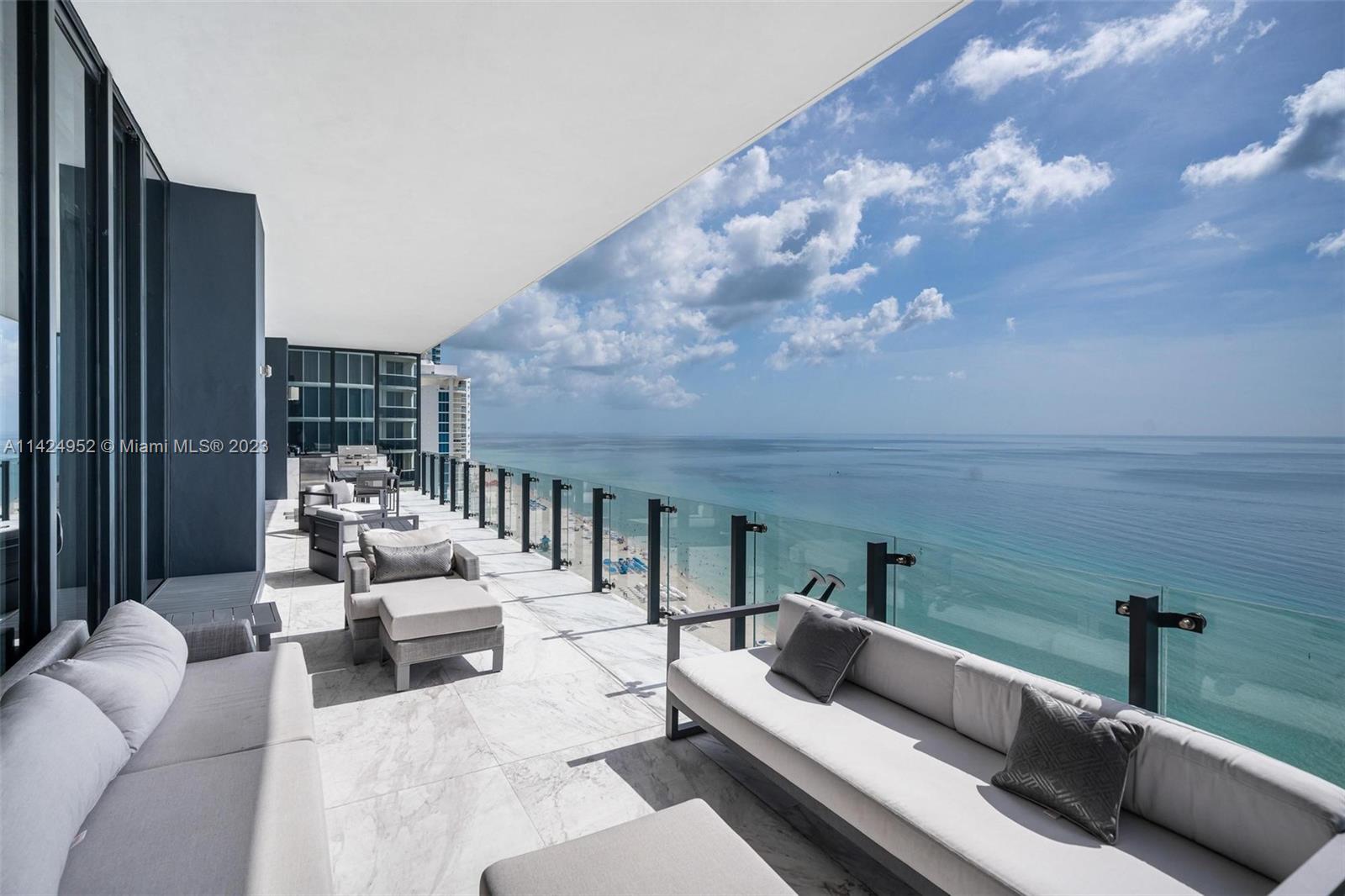 MUSE CONDO - Residential