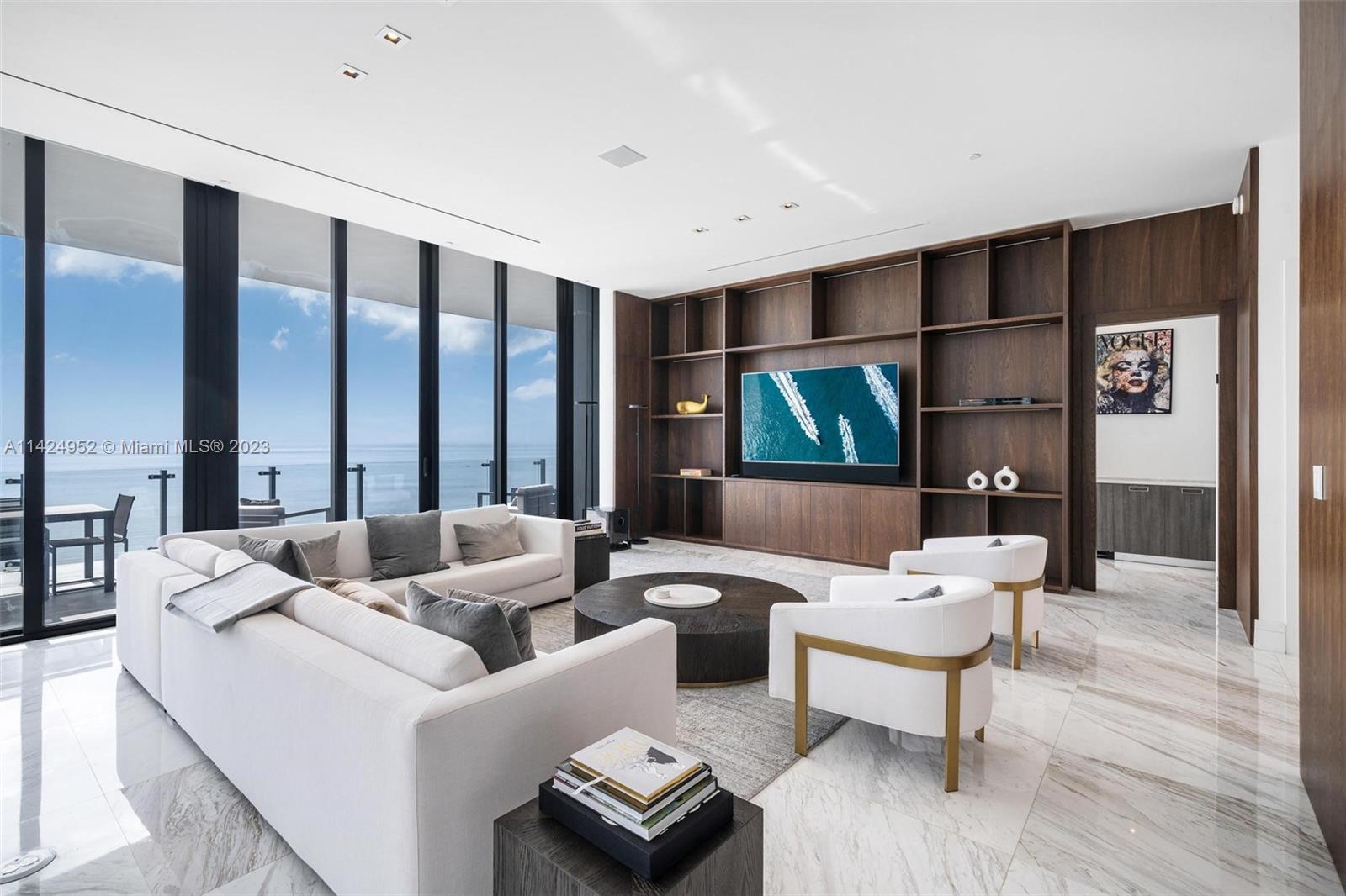 MUSE CONDO - Residential