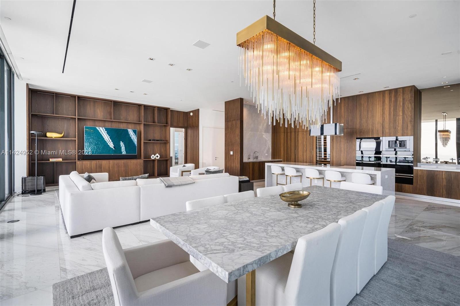 MUSE CONDO - Residential