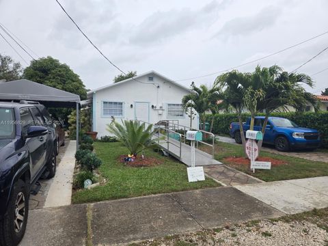 3083 SW 17th St Miami FL 33145