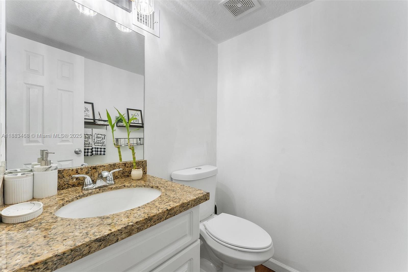 LATONA COURT AMNDED PLAT - Residential