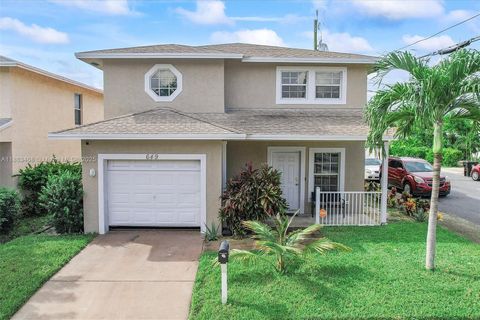 649 Latona Ave Lake Worth FL 33460