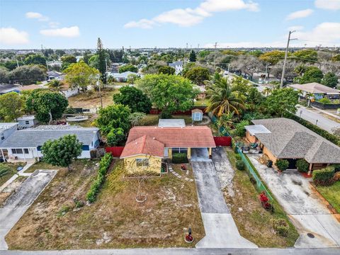 Photo of 144 NW 9th Ave, Delray Beach, FL 33444 (MLS # A11969022)