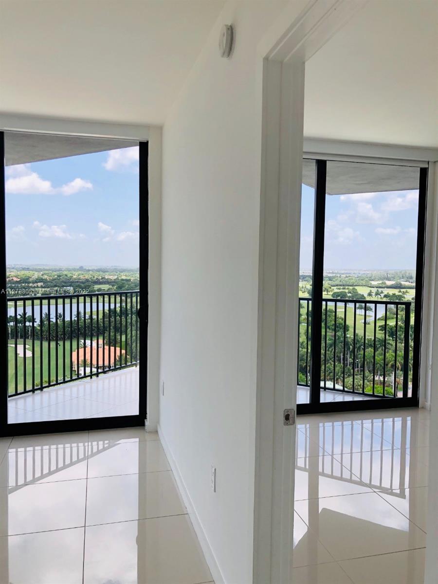 5252 PASEO CONDO - Residential