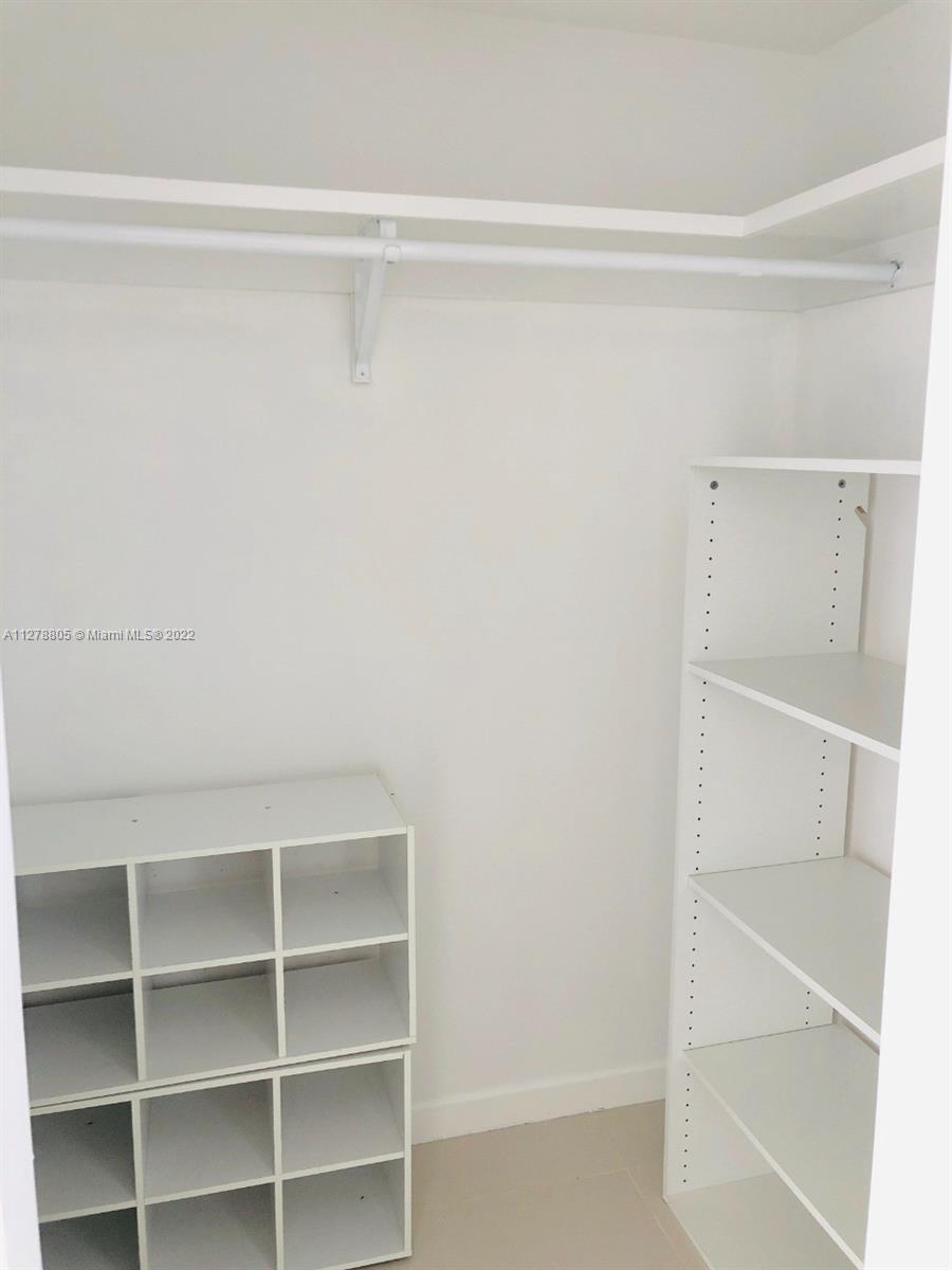 5252 PASEO CONDO - Residential