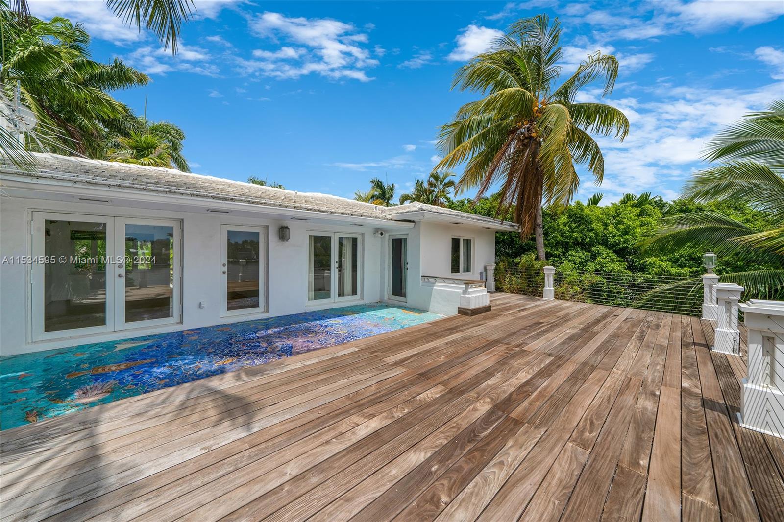 SAN MARINO ISLAND - Residential