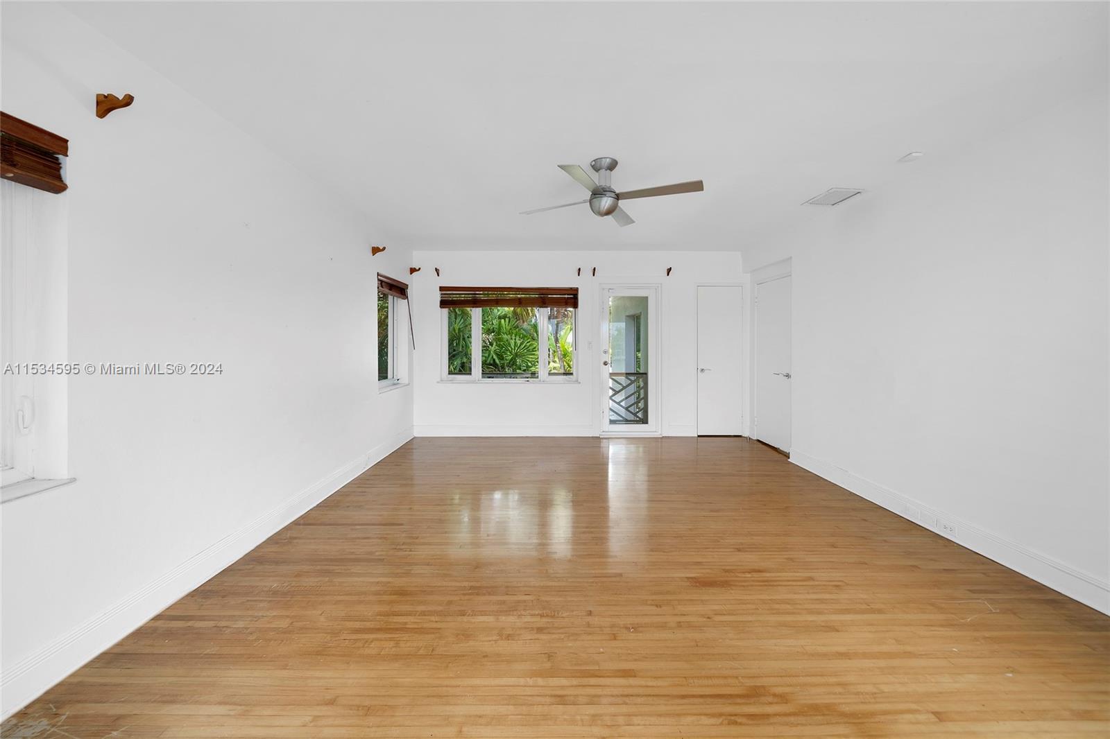 SAN MARINO ISLAND - Residential