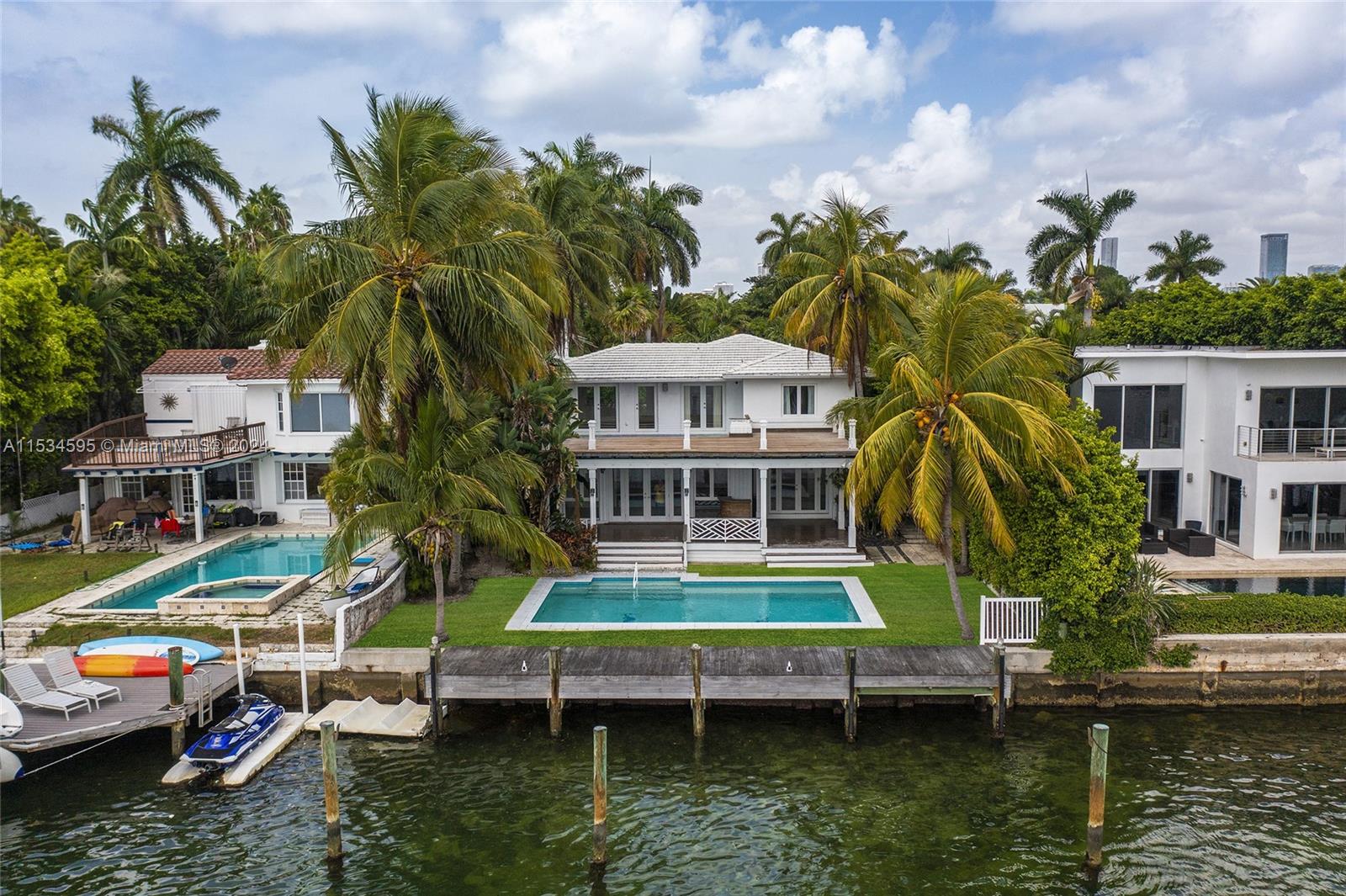 SAN MARINO ISLAND - Residential