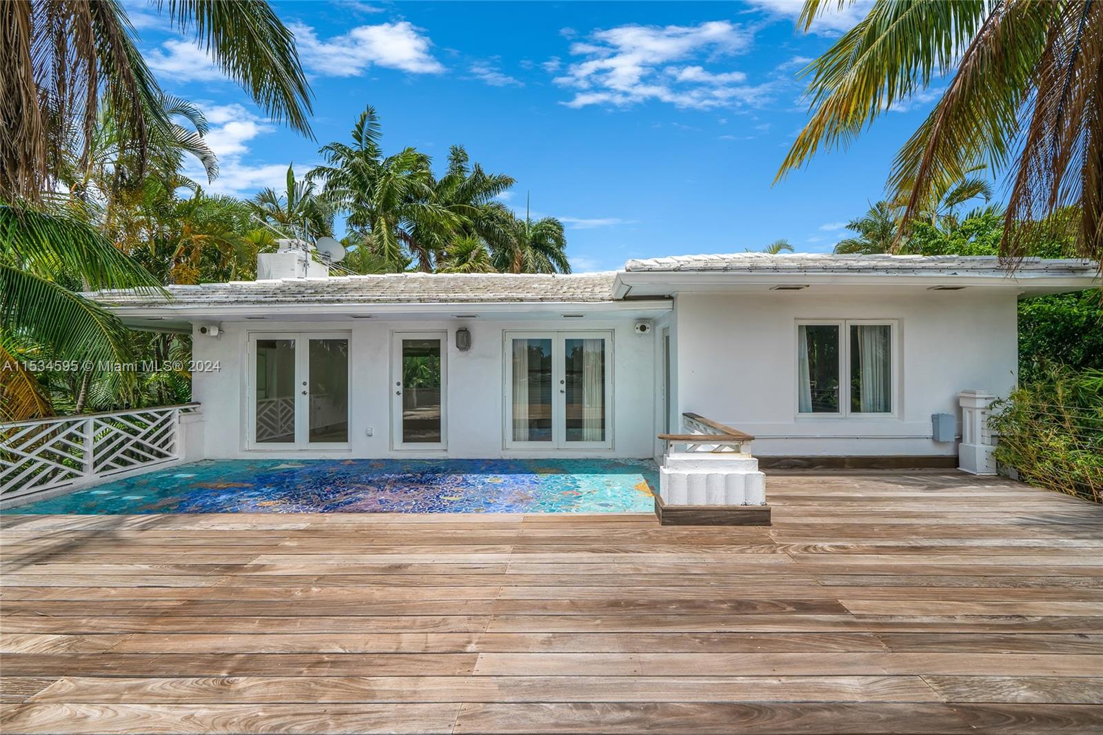 SAN MARINO ISLAND - Residential