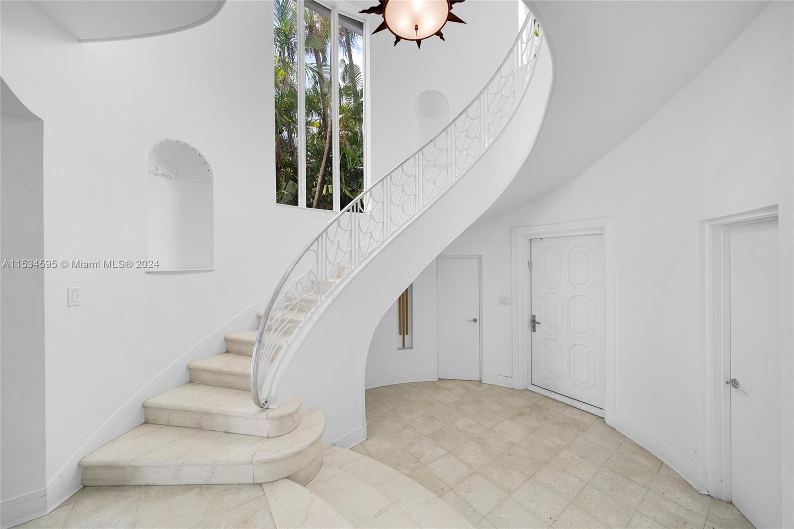 SAN MARINO ISLAND - Residential