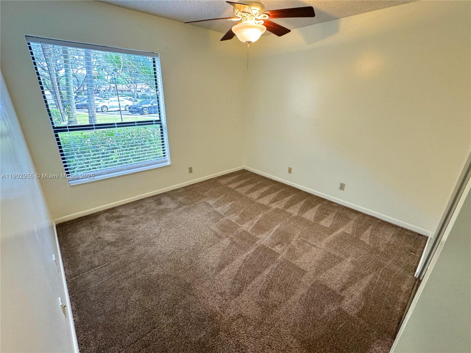 APPLEWOOD VILLAGE 1-C CON - Residential Lease