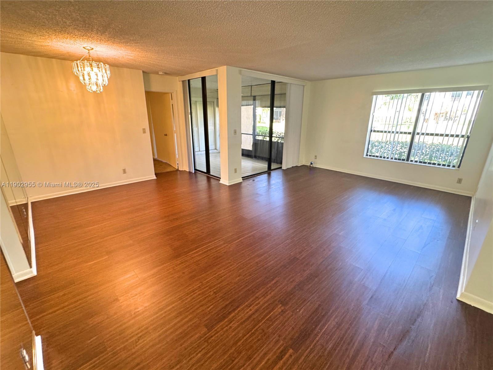 APPLEWOOD VILLAGE 1-C CON - Residential Lease