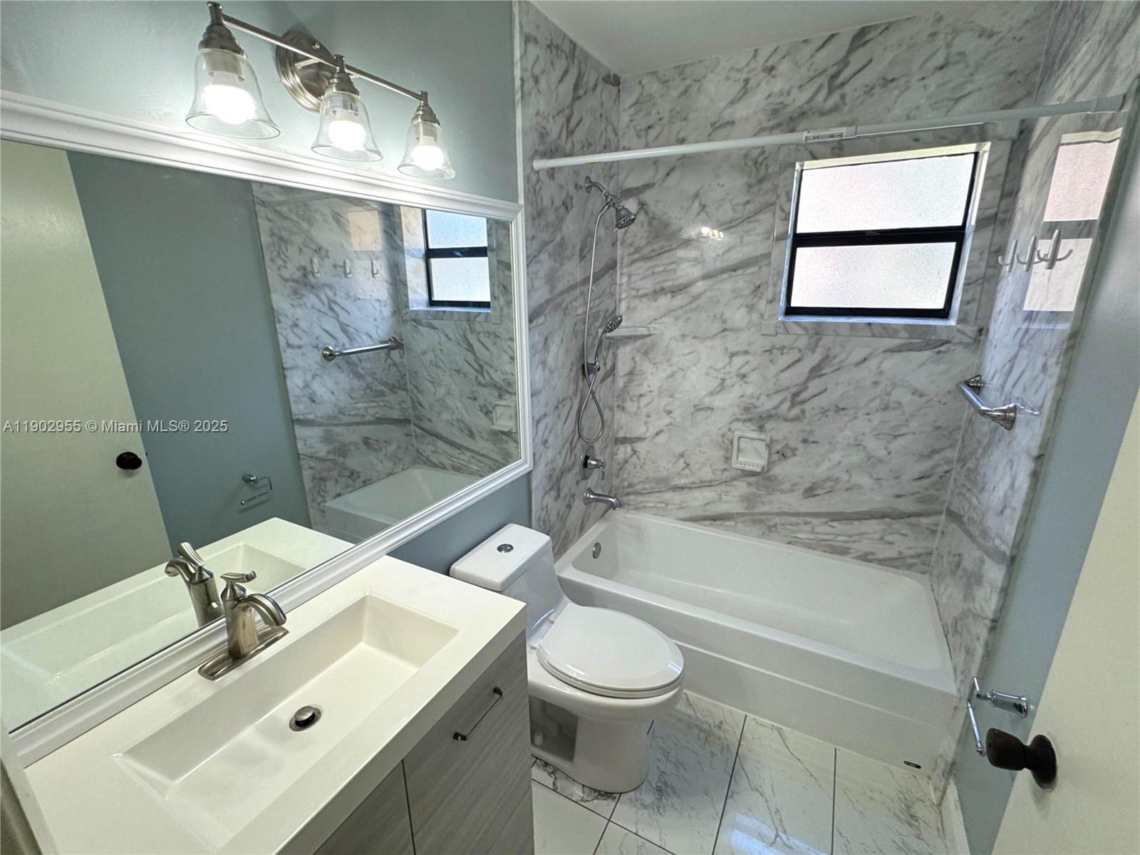 APPLEWOOD VILLAGE 1-C CON - Residential Lease