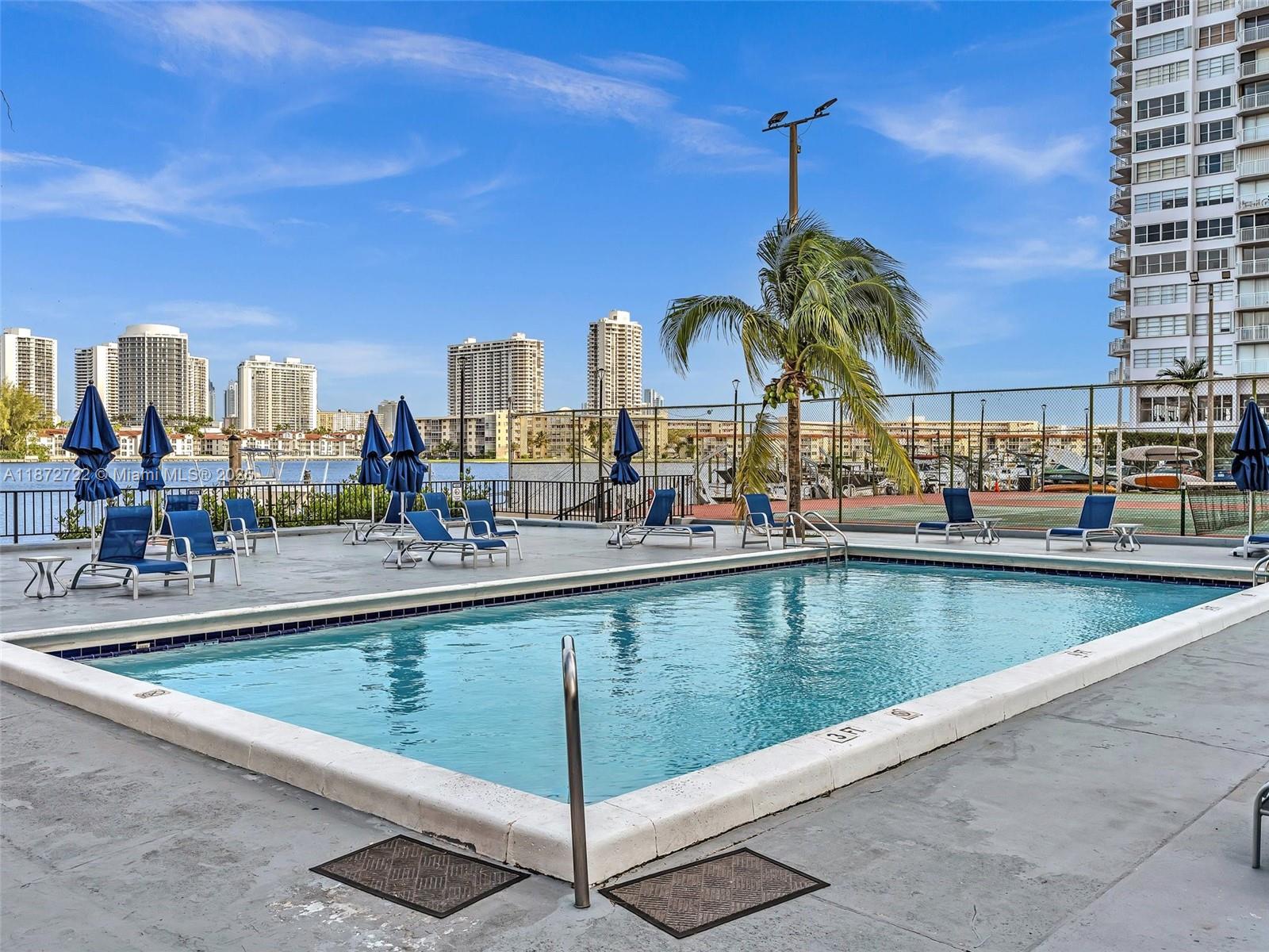 COMMODORE PLAZA CONDO - Residential