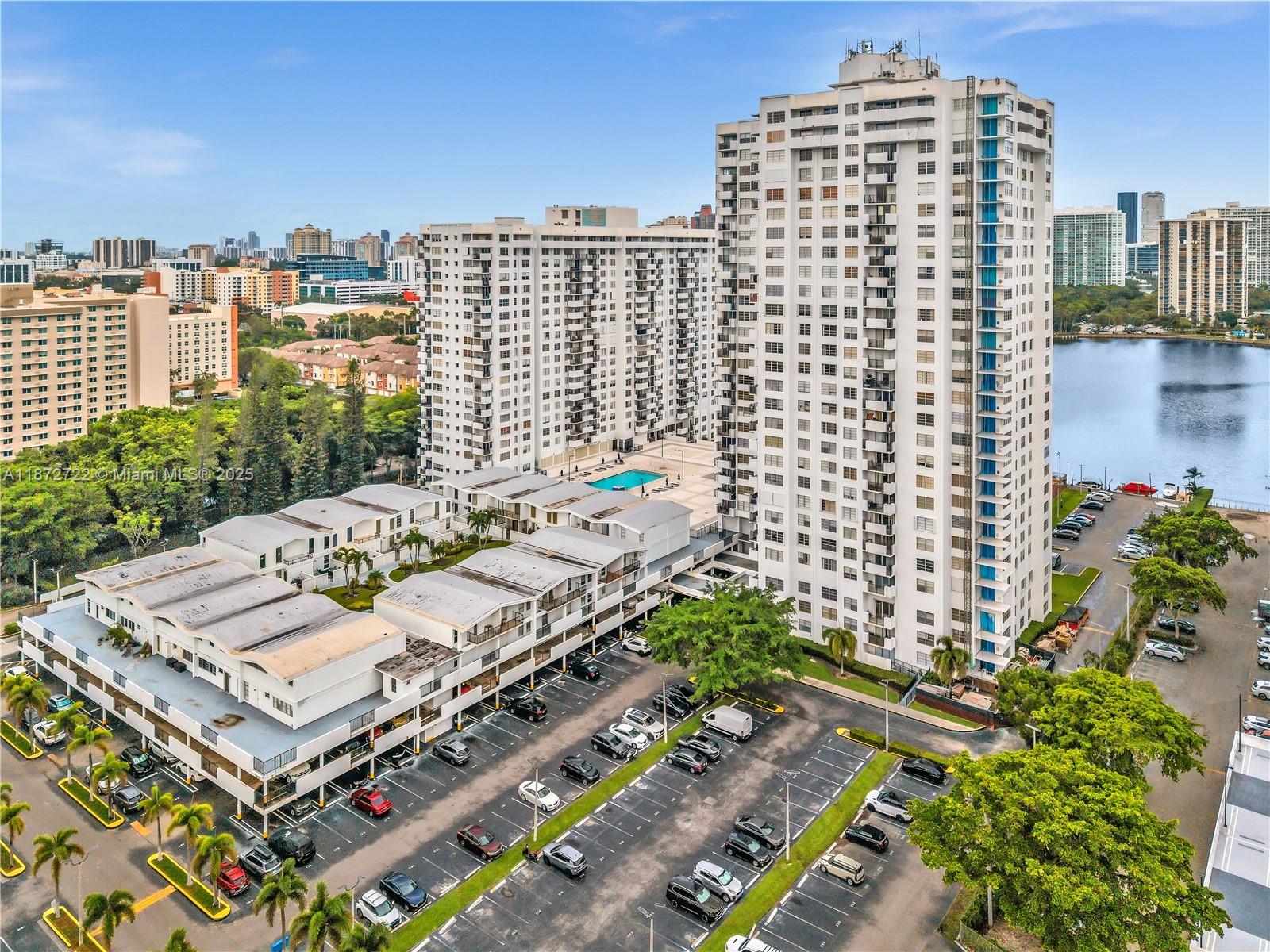 COMMODORE PLAZA CONDO - Residential