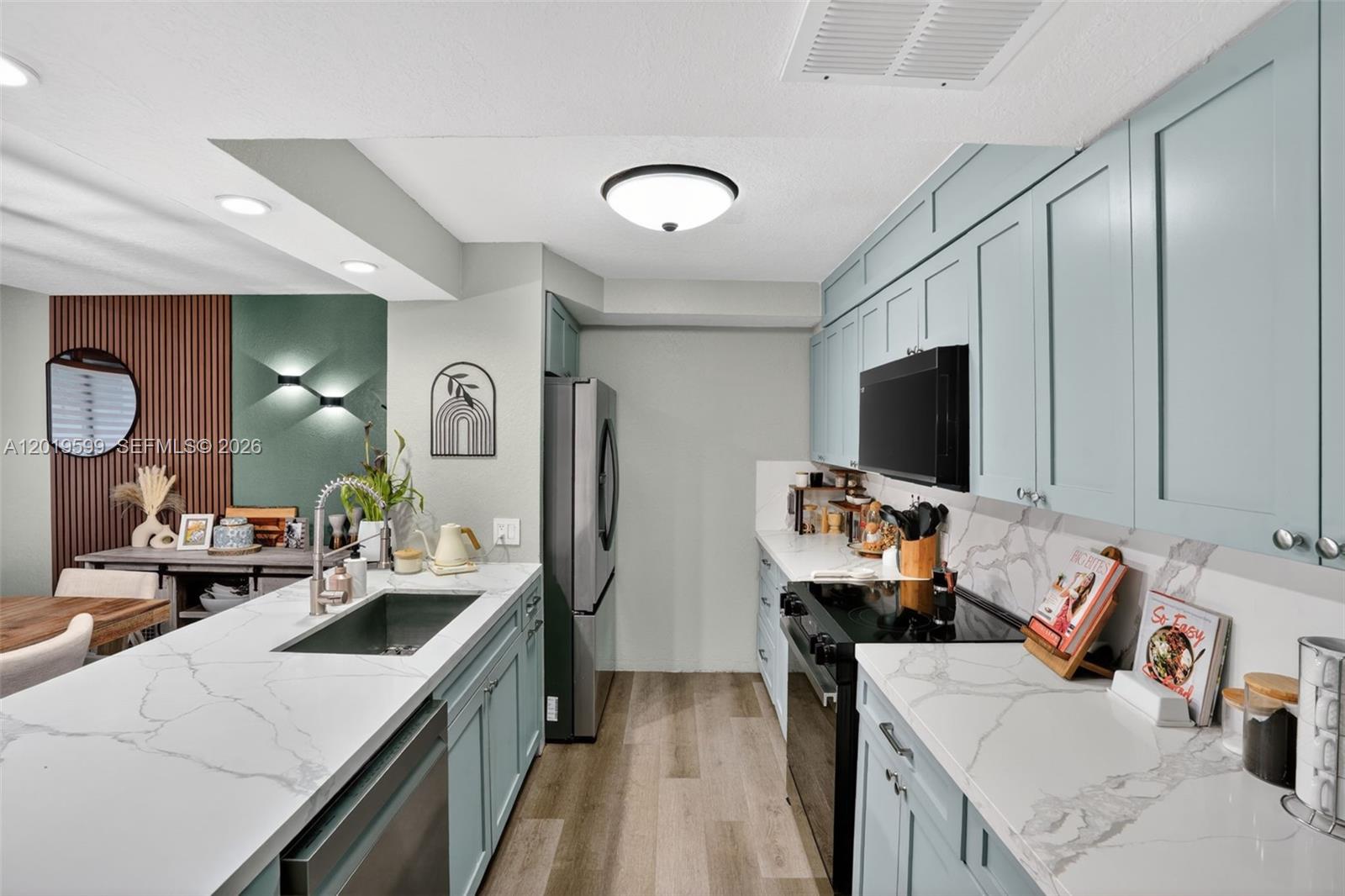 EVERGLADES SUGAR & LAND C - Residential