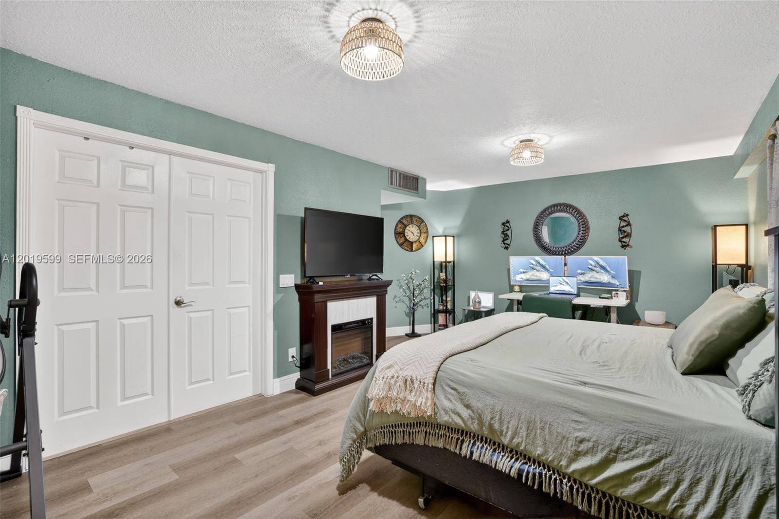 EVERGLADES SUGAR & LAND C - Residential