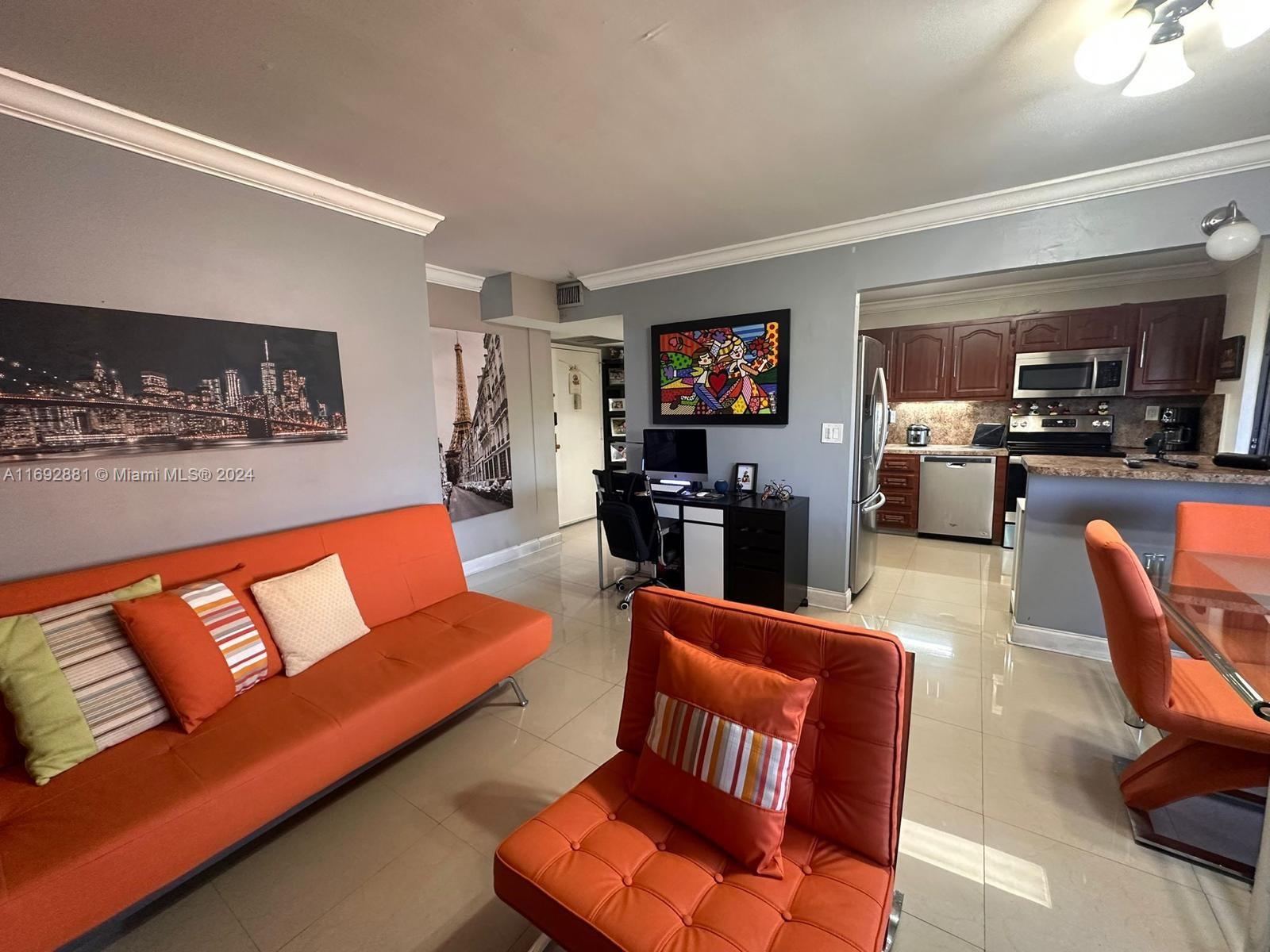 COCO WOOD CONDO - Residential