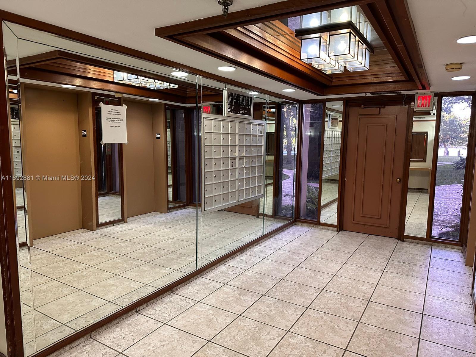 COCO WOOD CONDO - Residential