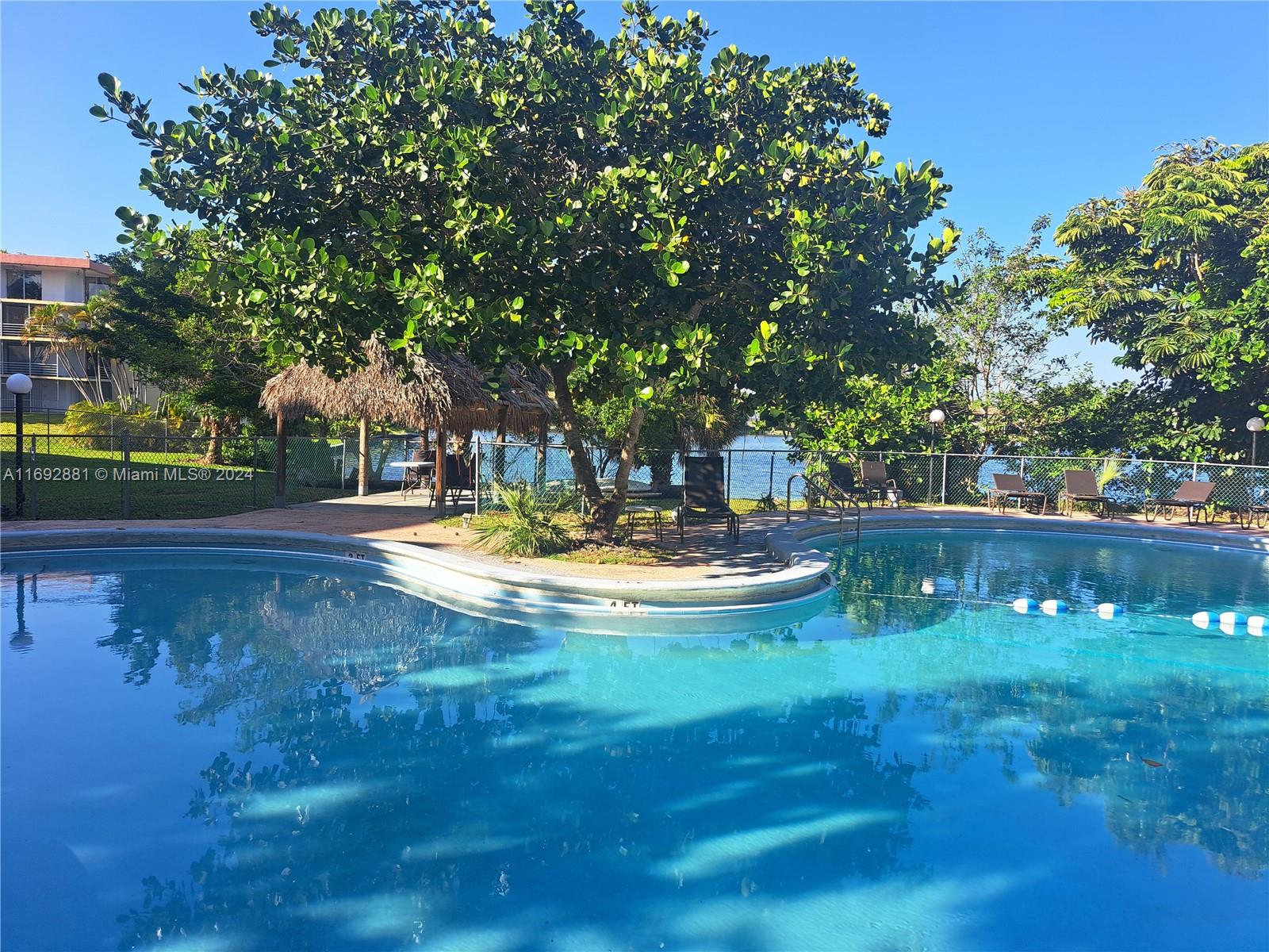 COCO WOOD CONDO - Residential